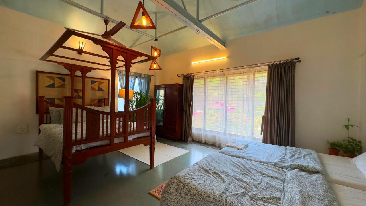 Peace Lily Cottage Карджат Экстерьер фото