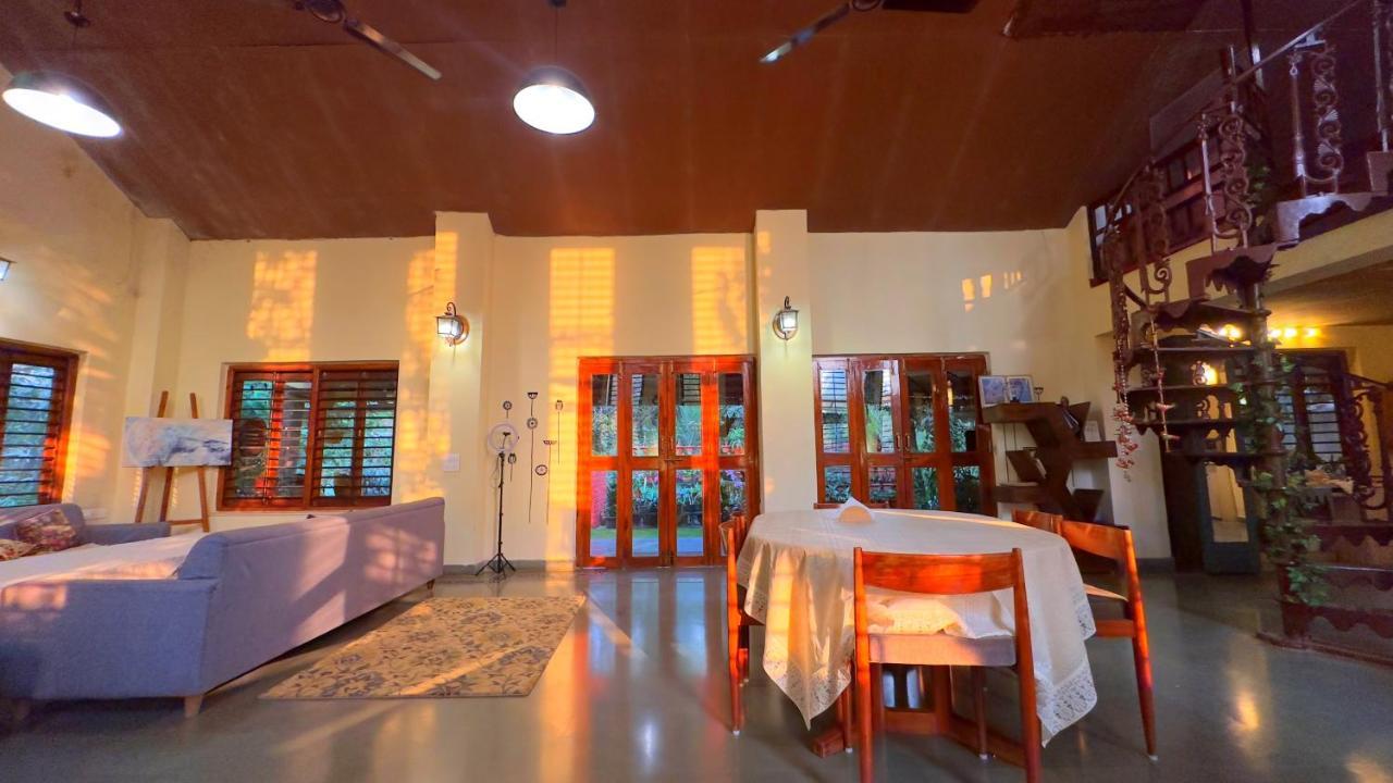 Peace Lily Cottage Карджат Экстерьер фото